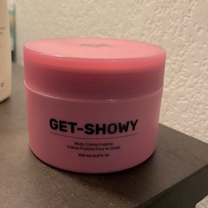 Maelys get showy body butter - 6.8oz